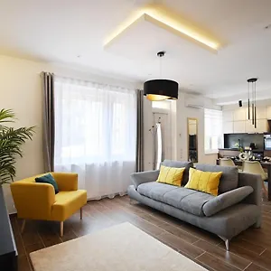 Apartman Zora, Eger