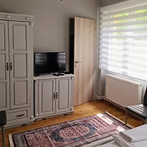 Apartman Huerrem, Eger